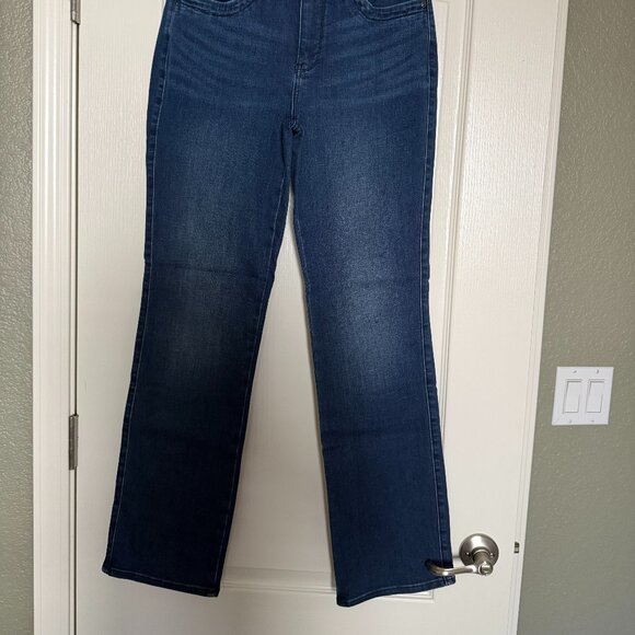 NYDJ brand new, size 8 32" inseam, high waist - Picture 3 of 3